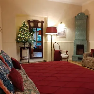 At Anchevskih 3 Апартаменты